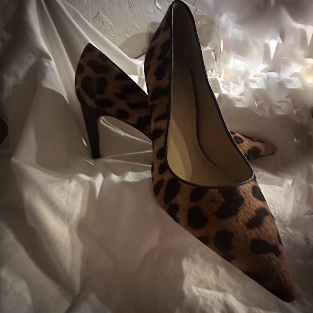 Chic Leopard Print Heels